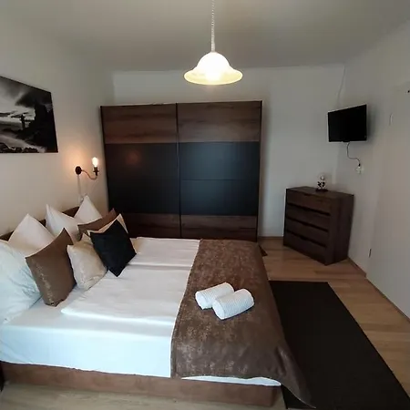 Holiday home Anitapartman